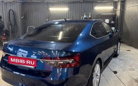 Skoda Superb III рестайлинг, 2022 год, 3 790 000 рублей, 6 фотография