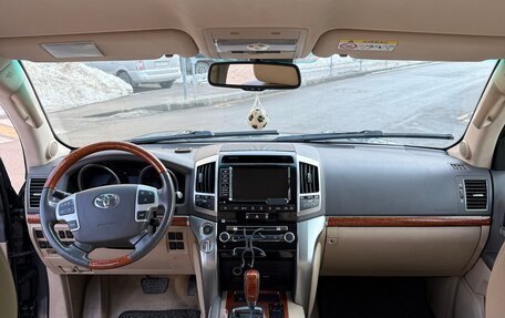 Toyota Land Cruiser 200, 2013 год, 4 200 000 рублей, 8 фотография