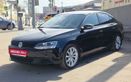 Volkswagen Jetta VI, 2011 год, 1 050 000 рублей, 3 фотография
