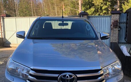 Toyota Hilux VIII, 2015 год, 3 500 000 рублей, 3 фотография