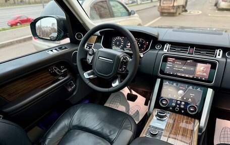 Land Rover Range Rover IV рестайлинг, 2018 год, 4 300 000 рублей, 13 фотография