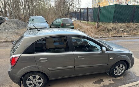 KIA Rio II, 2011 год, 700 000 рублей, 3 фотография