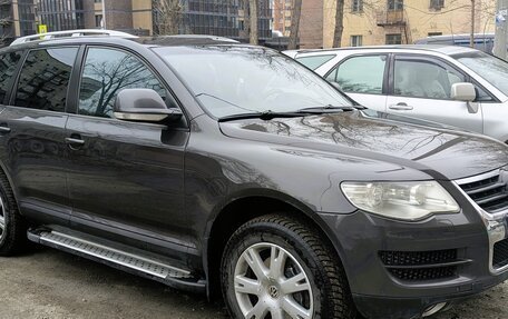 Volkswagen Touareg III, 2008 год, 1 350 000 рублей, 2 фотография