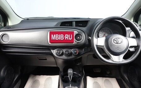 Toyota Vitz, 2013 год, 899 000 рублей, 11 фотография