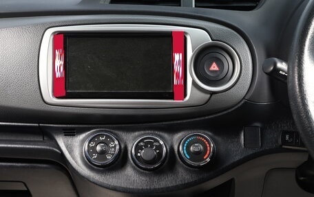 Toyota Vitz, 2013 год, 899 000 рублей, 14 фотография