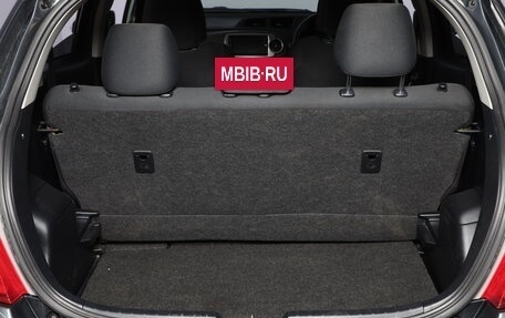 Toyota Vitz, 2013 год, 899 000 рублей, 17 фотография