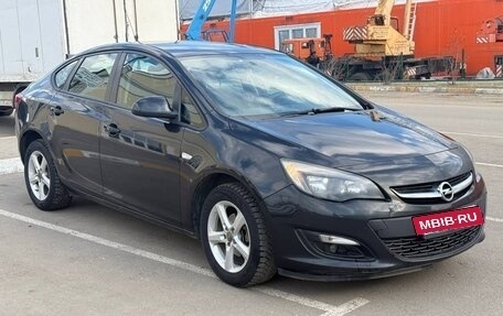 Opel Astra J, 2014 год, 699 000 рублей, 2 фотография