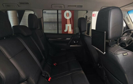 Mitsubishi Pajero IV, 2019 год, 3 850 000 рублей, 14 фотография