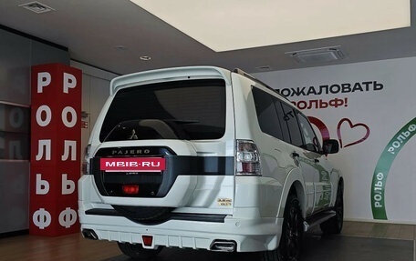 Mitsubishi Pajero IV, 2019 год, 3 850 000 рублей, 4 фотография