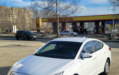 Hyundai Avante, 2019 год, 1 300 000 рублей, 3 фотография