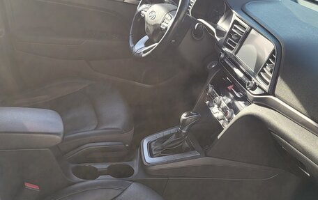 Hyundai Avante, 2019 год, 1 300 000 рублей, 7 фотография