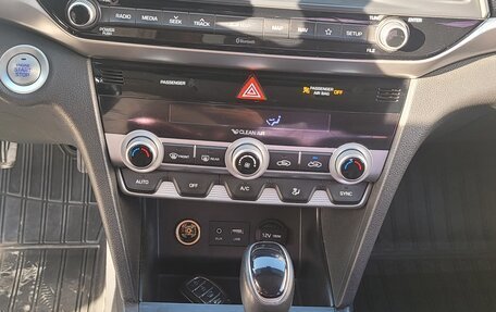 Hyundai Avante, 2019 год, 1 300 000 рублей, 8 фотография