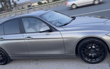 BMW 3 серия, 2018 год, 2 200 000 рублей, 3 фотография