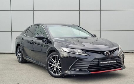 Toyota Camry, 2022 год, 3 800 000 рублей, 3 фотография