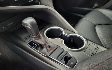 Toyota Camry, 2022 год, 3 800 000 рублей, 18 фотография