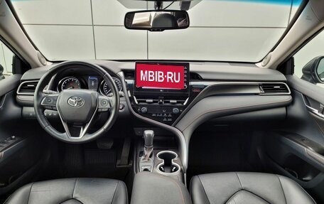 Toyota Camry, 2022 год, 3 800 000 рублей, 14 фотография