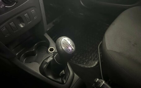 Renault Logan II, 2015 год, 577 500 рублей, 13 фотография