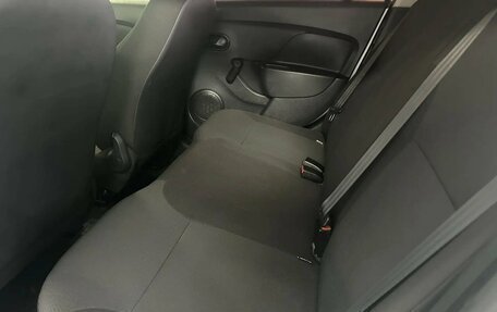 Renault Logan II, 2015 год, 577 500 рублей, 15 фотография