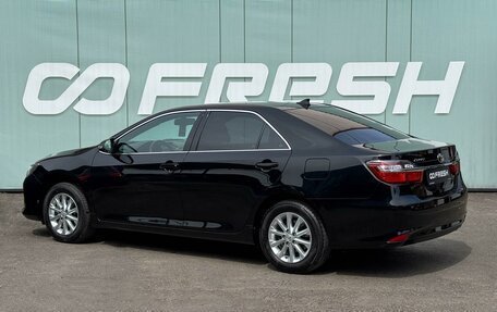 Toyota Camry, 2017 год, 2 210 000 рублей, 2 фотография