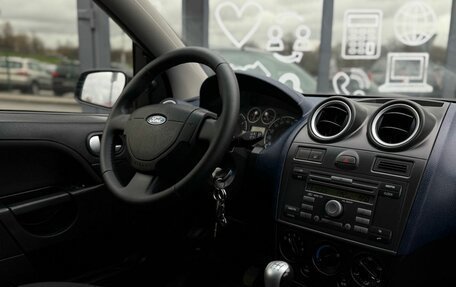 Ford Fiesta, 2006 год, 5 фотография