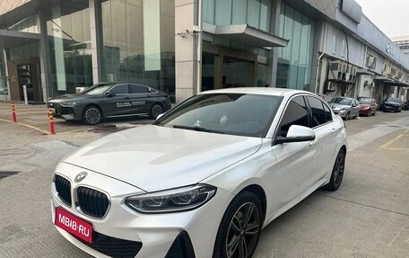 BMW 1 серия, 2021 год, 1 500 000 рублей, 1 фотография