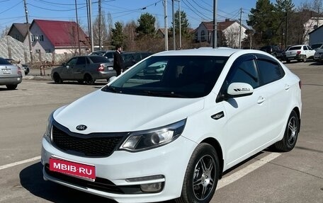 KIA Rio III рестайлинг, 2017 год, 999 000 рублей, 1 фотография