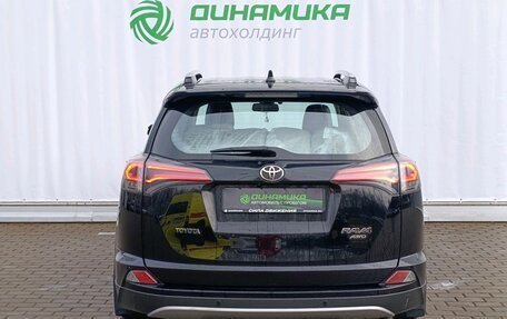 Toyota RAV4, 2018 год, 2 550 000 рублей, 6 фотография