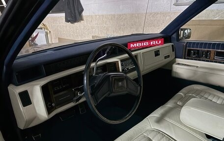 Cadillac DeVille VI, 1985 год, 2 200 000 рублей, 3 фотография