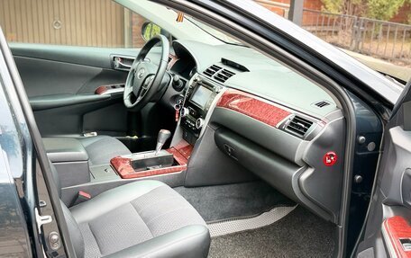 Toyota Camry, 2013 год, 1 800 000 рублей, 10 фотография