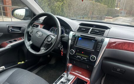 Toyota Camry, 2013 год, 1 800 000 рублей, 11 фотография