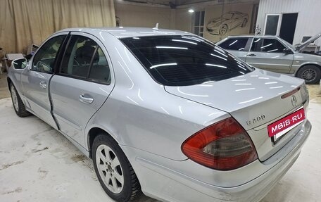 Mercedes-Benz E-Класс, 2008 год, 1 150 000 рублей, 6 фотография