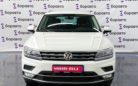 Volkswagen Tiguan II, 2017 год, 2 180 000 рублей, 3 фотография