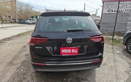 Volkswagen Tiguan II, 2018 год, 2 150 000 рублей, 5 фотография