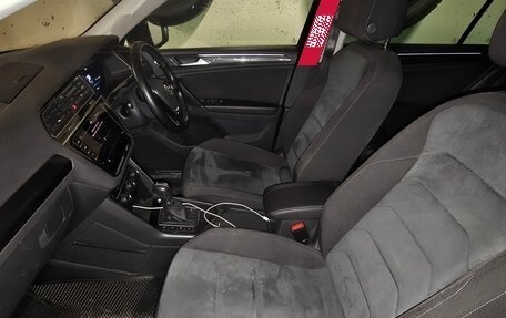 Volkswagen Tiguan II, 2018 год, 2 150 000 рублей, 12 фотография