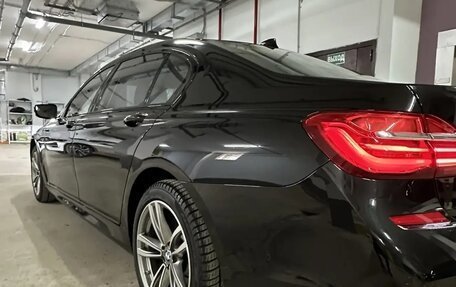 BMW 7 серия, 2017 год, 6 000 000 рублей, 4 фотография