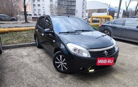 Renault Sandero I, 2013 год, 600 000 рублей, 2 фотография
