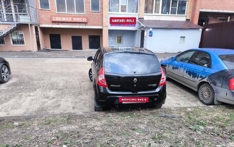 Renault Sandero I, 2013 год, 600 000 рублей, 3 фотография
