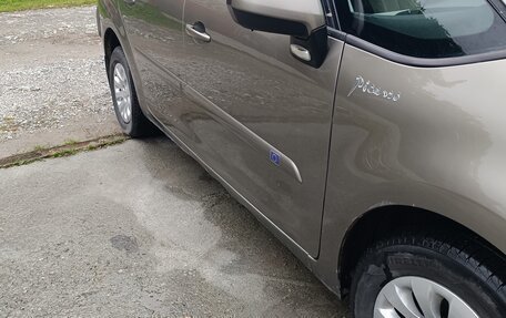 Citroen C4 Picasso II рестайлинг, 2009 год, 500 000 рублей, 3 фотография