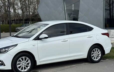 Hyundai Solaris II рестайлинг, 2018 год, 1 480 000 рублей, 2 фотография