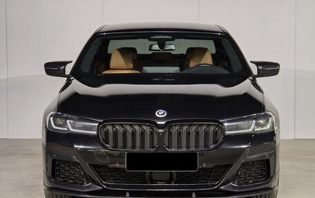 BMW 5 серия, 2020 год, 5 555 000 рублей, 2 фотография