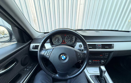BMW 3 серия, 2011 год, 1 050 000 рублей, 18 фотография
