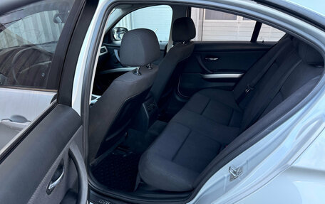 BMW 3 серия, 2011 год, 1 050 000 рублей, 14 фотография