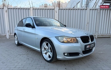 BMW 3 серия, 2011 год, 1 050 000 рублей, 3 фотография