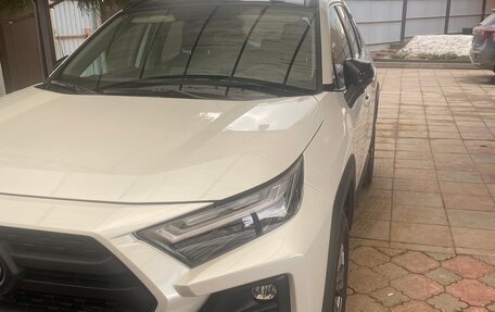 Toyota RAV4, 2025 год, 4 099 000 рублей, 4 фотография