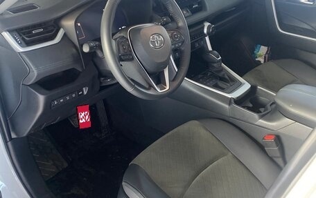 Toyota RAV4, 2025 год, 4 099 000 рублей, 19 фотография