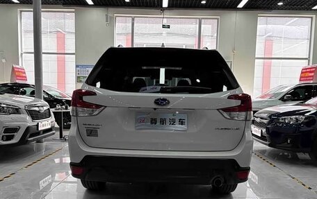 Subaru Forester, 2020 год, 2 100 000 рублей, 4 фотография