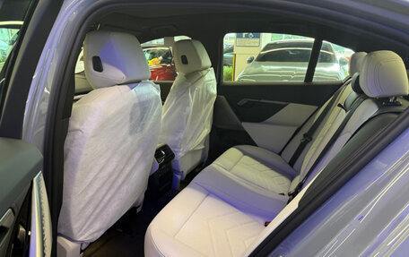 BMW 5 серия, 2025 год, 7 700 000 рублей, 2 фотография