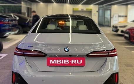 BMW 5 серия, 2025 год, 7 700 000 рублей, 4 фотография