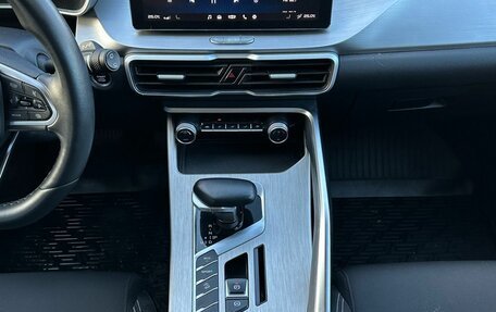 Geely Coolray I, 2022 год, 1 550 000 рублей, 9 фотография