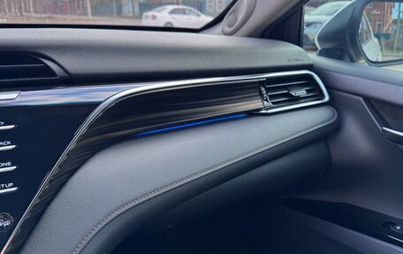 Toyota Camry, 2019 год, 2 750 000 рублей, 10 фотография